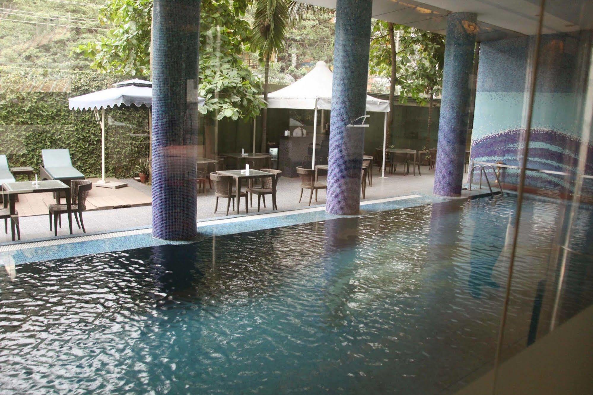 โรงแรมสัจ ลูเซีย Thiruvananthapuram ภายนอก รูปภาพ